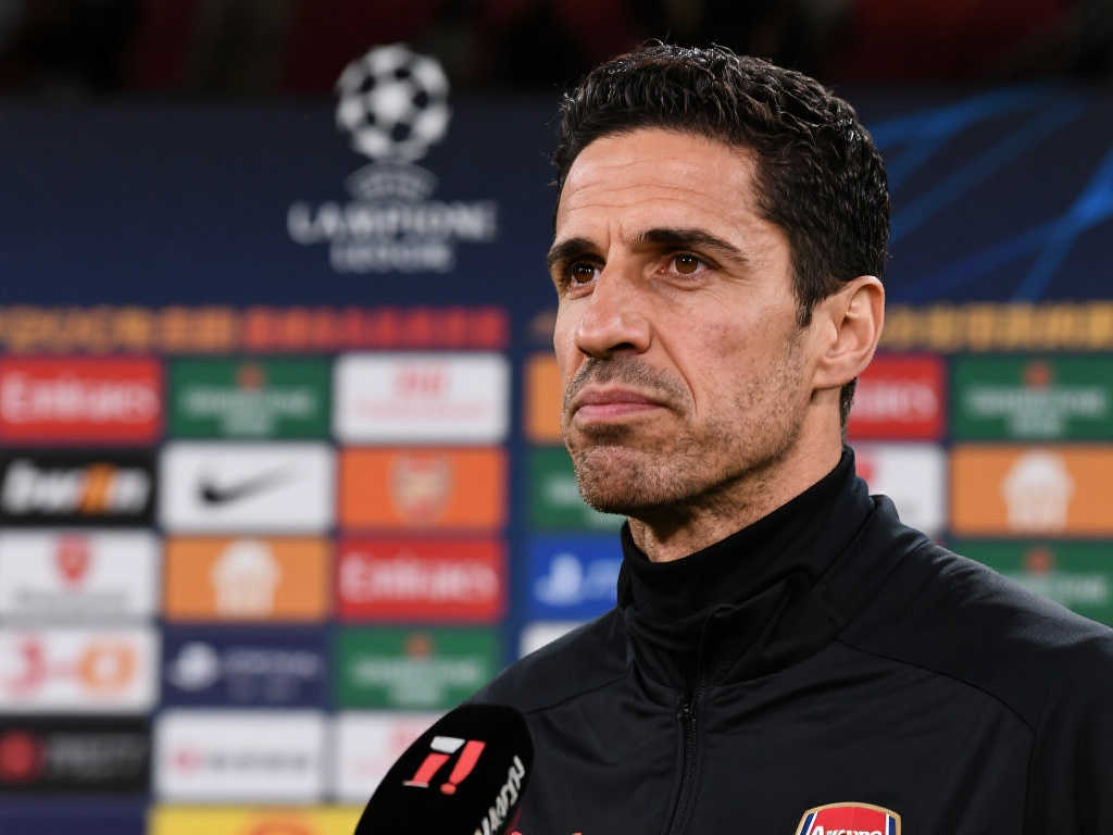 年的公鹿奪 年的公鹿奪